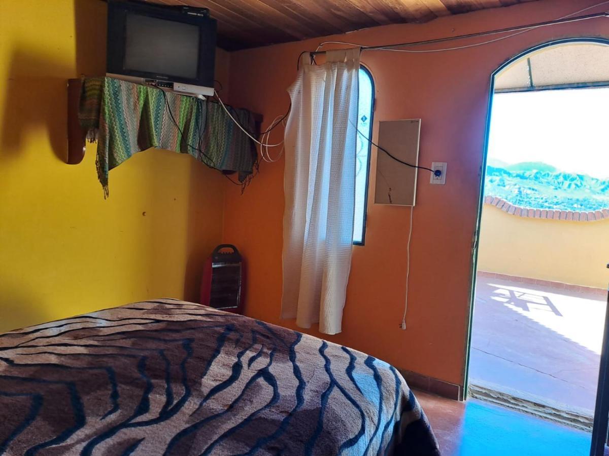 Carnavalito Hostel تيلكارا المظهر الخارجي الصورة